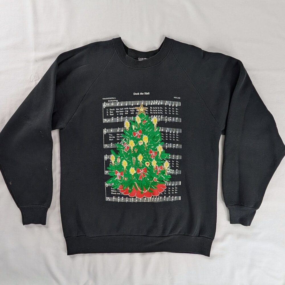 VTG Deck The Halls Sheet Music Decorated Christmas Tree Sweatshirt Xmas Sweater